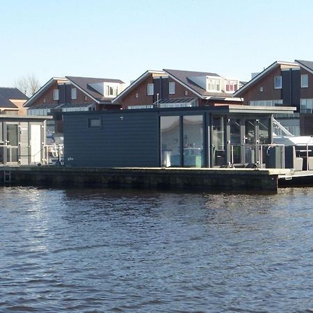 Uitgeest Modern Houseboat With Air Conditioning Located In Marina מראה חיצוני תמונה