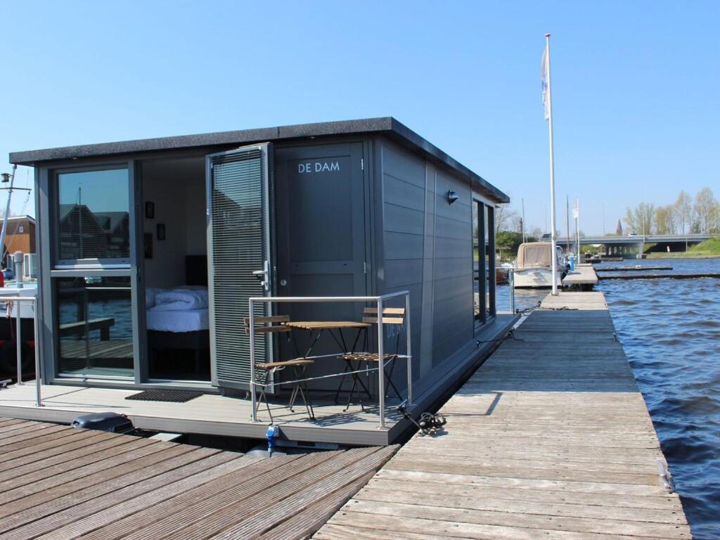 Uitgeest Modern Houseboat With Air Conditioning Located In Marina מראה חיצוני תמונה